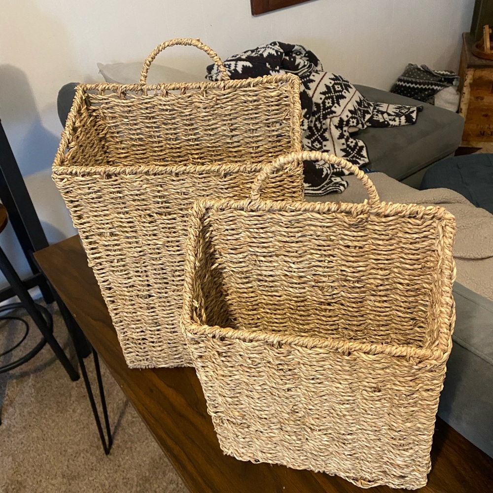 Beige Woven Seagrass Baskets with Handles